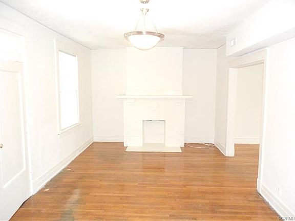 2nd image of 3136 Griffin Ave