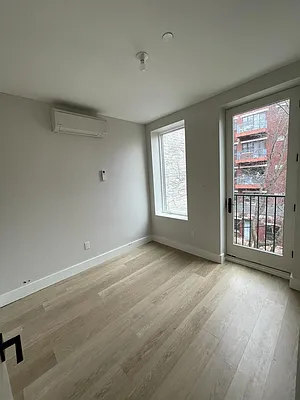 Rented by Aron Fried, LREB | media 10