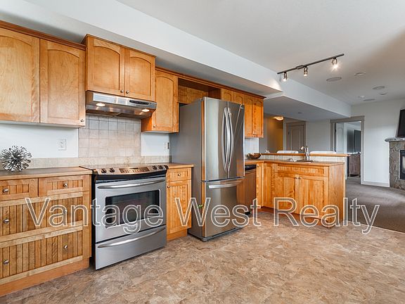 3rd image of 1223B Loseth Dr