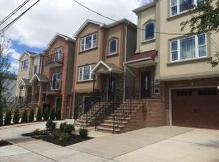 52 Delaware St, Elizabethport, NJ 07206