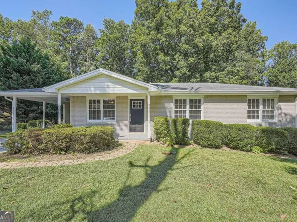 7133 Carolyn Cir, Lithia Springs, GA 30122