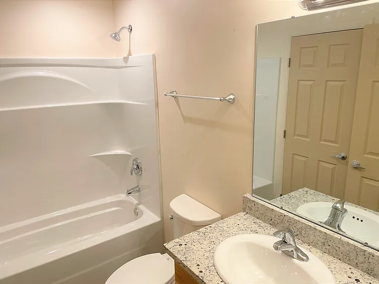 2545 E Spring St #1 — Photo 9