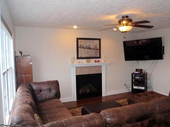 2nd image of 209 Piave Ln