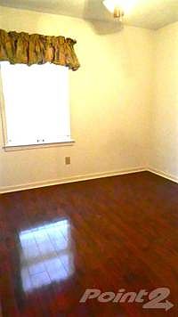 5th image of 601 Dicksonia Cir