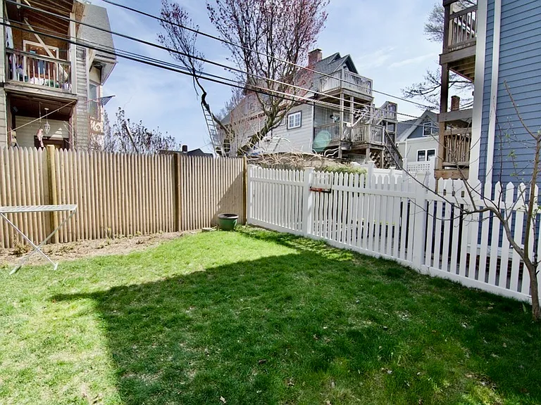 97 Sawyer Ave — Photo 33