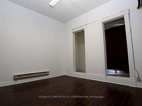 4th image of 324 Spadina Ave #B