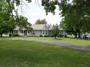 25600 E 258th St, Harrisonville, MO 64701