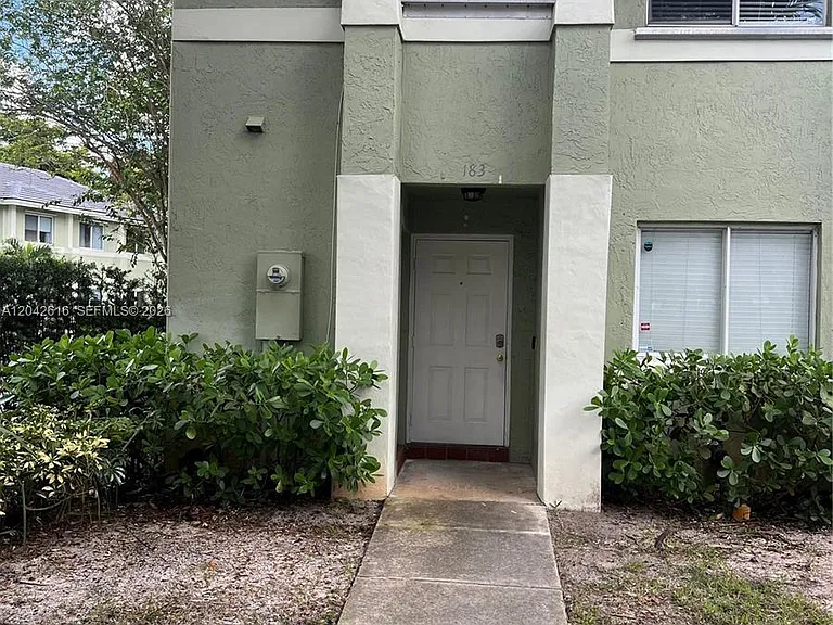 183 Hidden Court Rd #F-33 — Photo 3