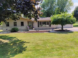 1530 N Terrace Hills Rd, Kendallville, IN 46755