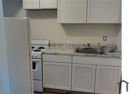 2nd image of 11546 Chalmers St