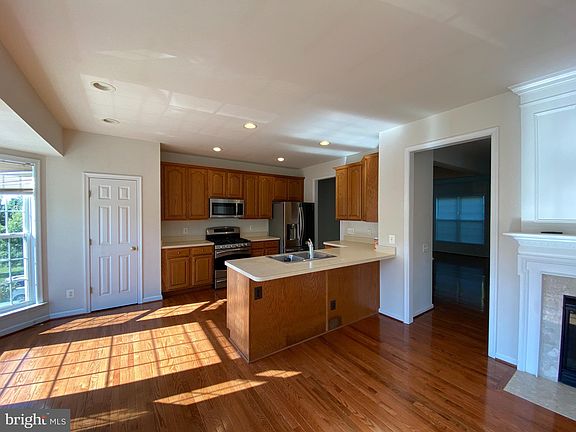 3rd image of 14010 Tanners House Way