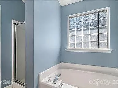 10529 Haddington Dr NW — Photo 8