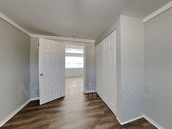 4th image of 1567 15th St S