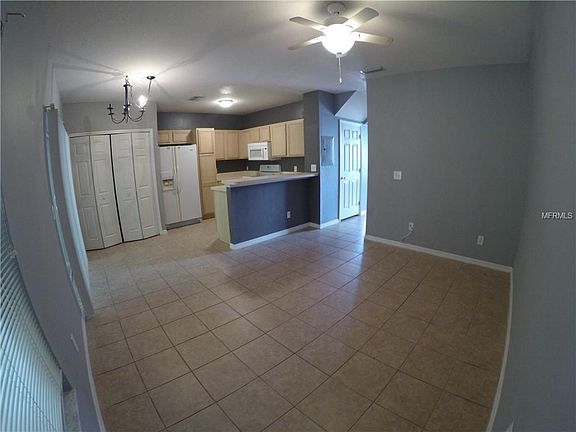 5th image of 3411 Red Rock Dr