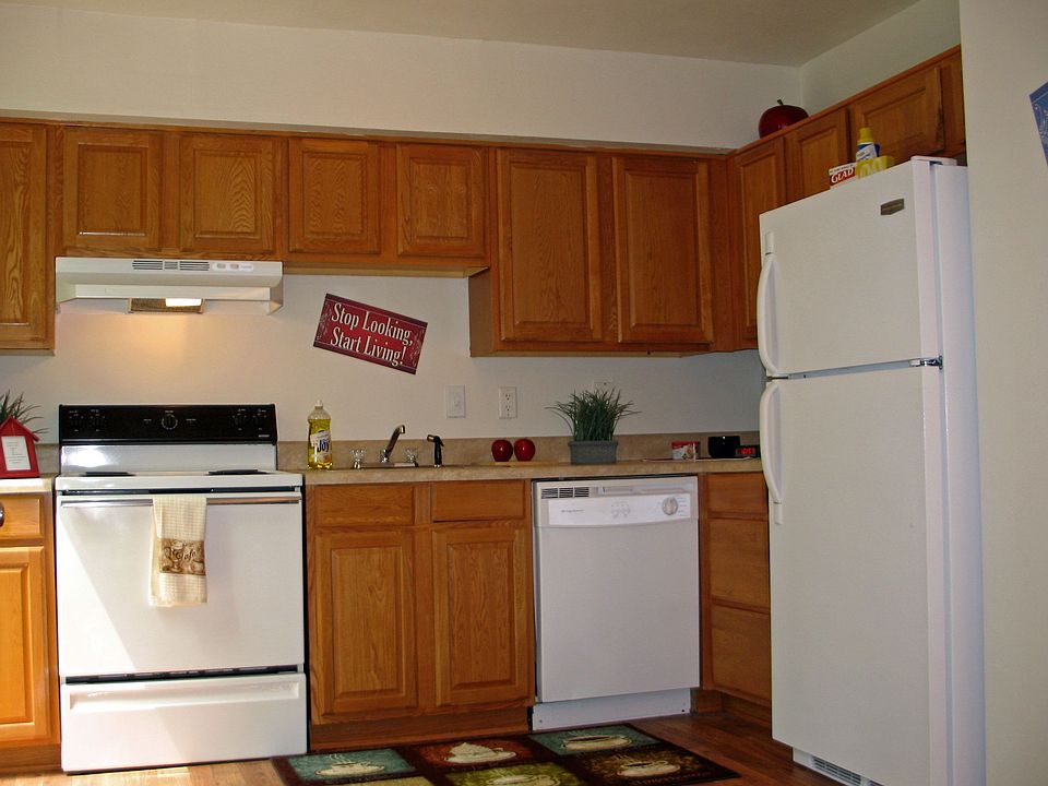 2nd image of 2812 Joy Rd APT 87