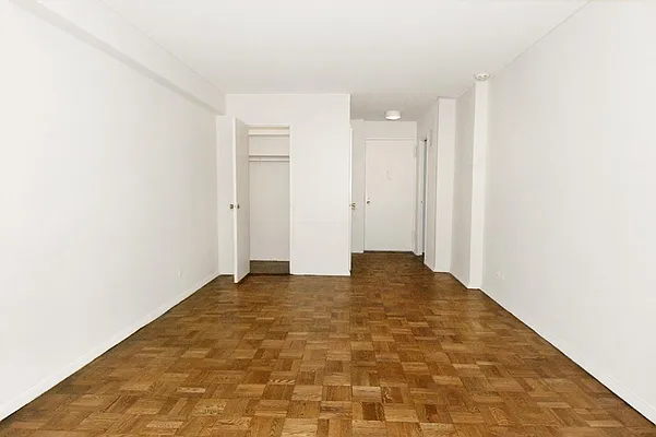 Rented by Corcoran | media 17