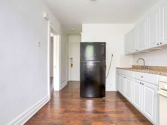 2nd image of 117 57th St Floor 2