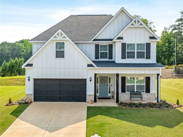 2017 Mallory Ln, Opelika, AL 36804