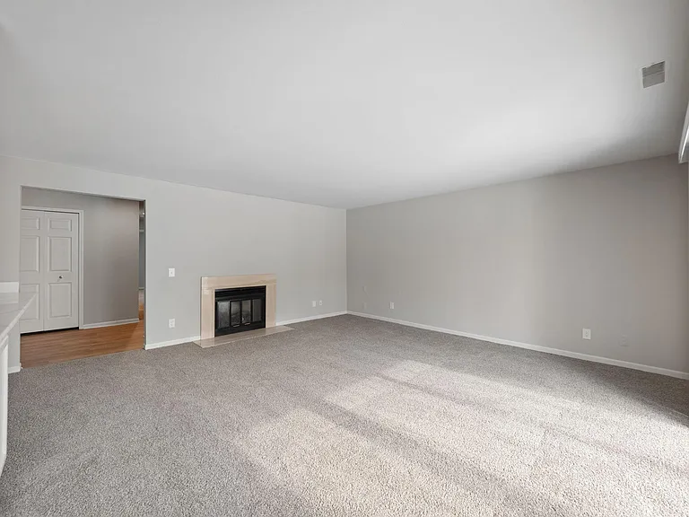 1645 Huntington Park #F — Photo 19