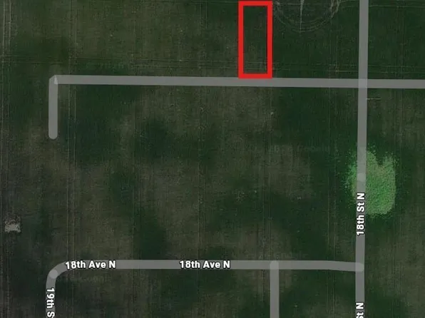 1882 19th St N, Wahpeton, ND 58075