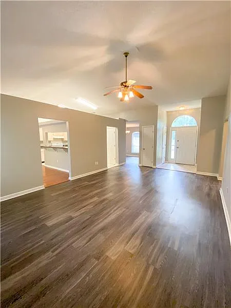 3 bed, 1589 sqft, $2,150 — Photo 4
