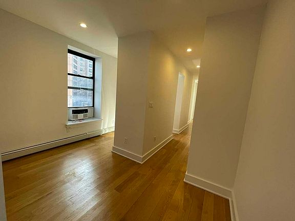 3rd image of 301 W 111th St APT 3B