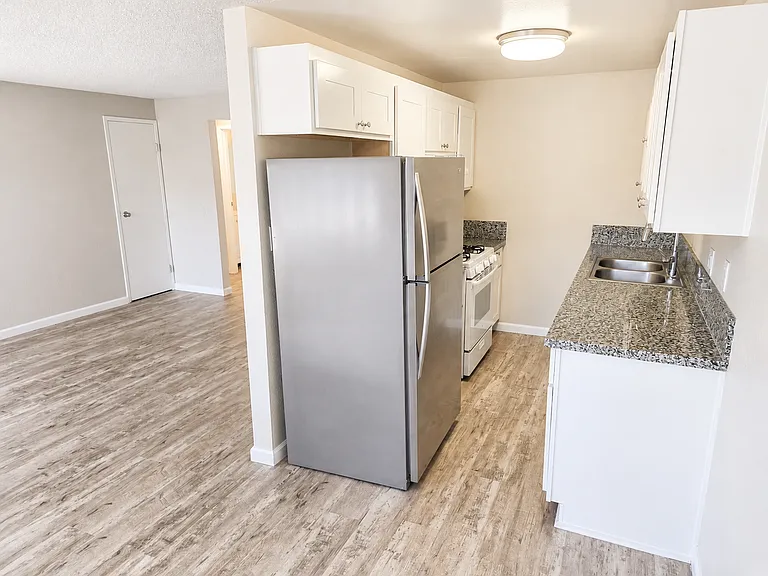 Mountain Vista Apartments — Photo 25
