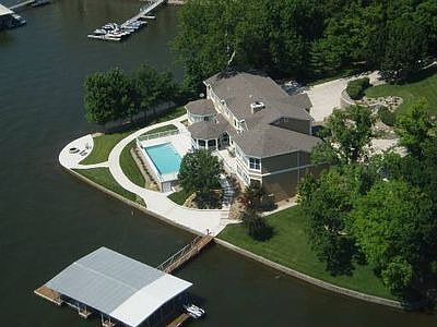 2nd image of 337 W End Cir