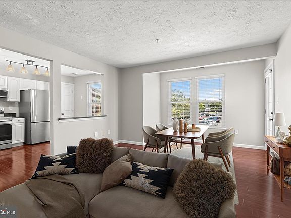 3rd image of 687 Winding Stream Way Unit 204