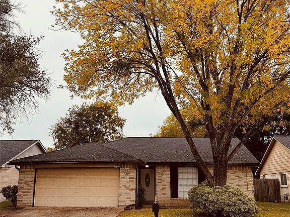 2nd image of 16722 La Gloria Dr
