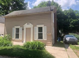 315 N Main St, Buchanan, MI 49107
