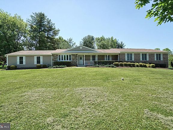 2nd image of 9601 Gibralter Ln