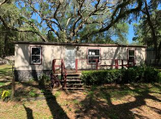 108 Sandy Beach Ln, Hawthorne, FL 32640