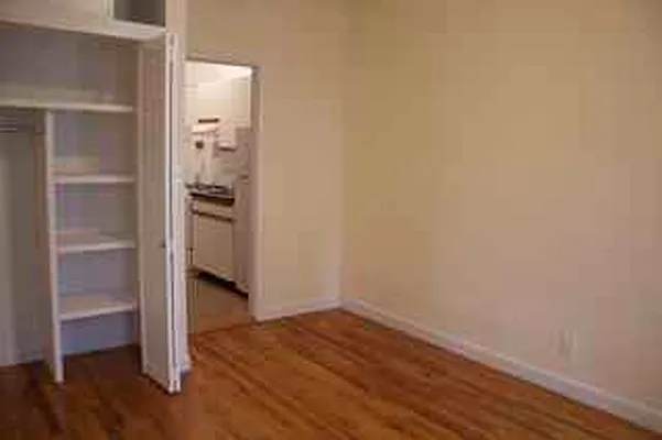 Rented by Waverly Realty Associates | media 27