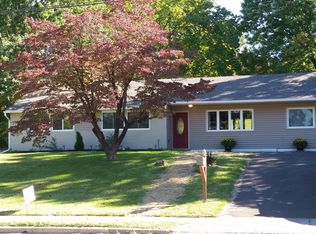 1306 Paper Mill Rd, Wyndmoor, PA 19038