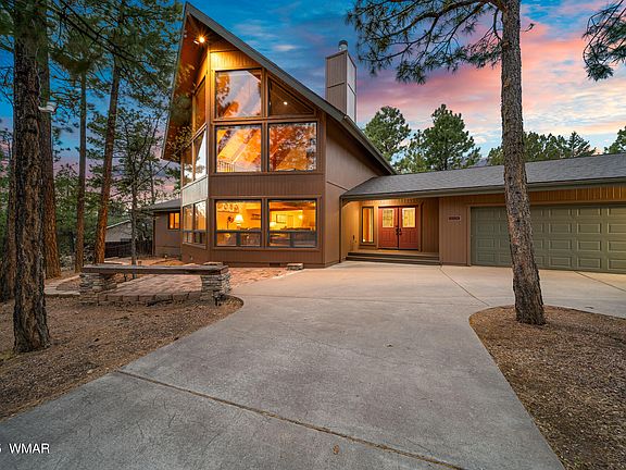3rd image of 2183 Manzanita Dr