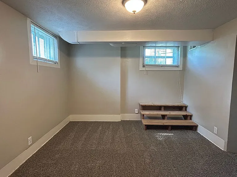 4124 Davenport St — Photo 15