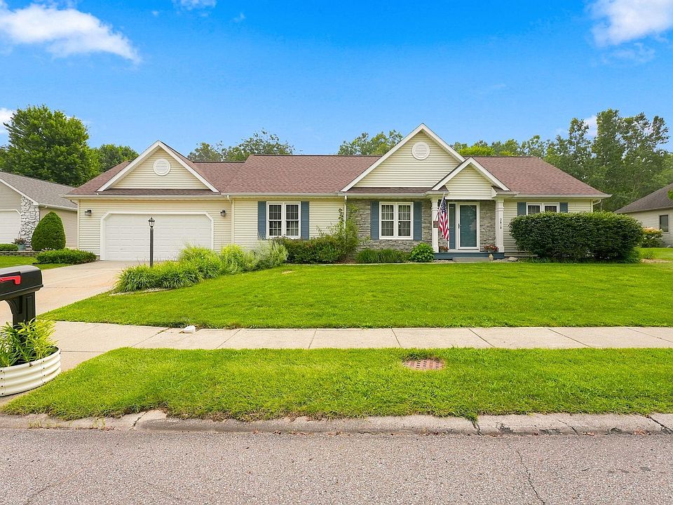 1st image of 3616 Oak Ridge Dr