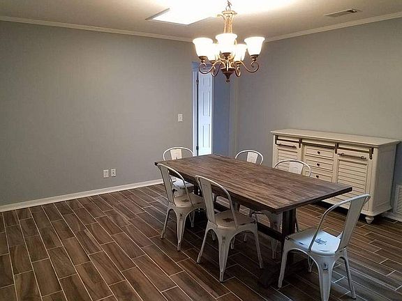 4th image of 4802 Tara Woods Dr E