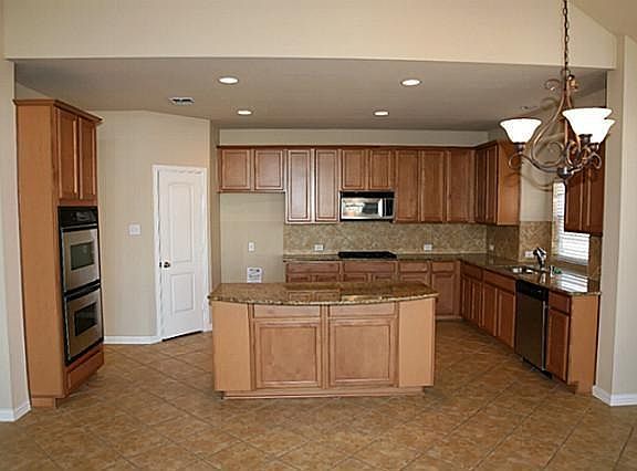 3rd image of 3812 Cadet Ln
