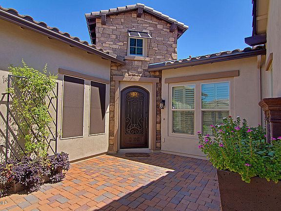 5th image of 2297 E Mahogany Pl