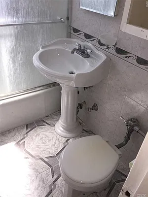 Sold by Benjamin Realty Since 1980 | media 28