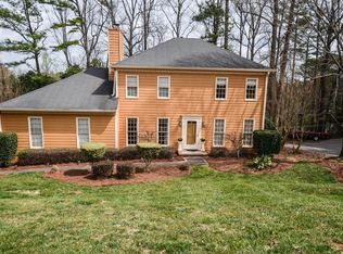 925 Branford Ln, Lilburn, GA 30047