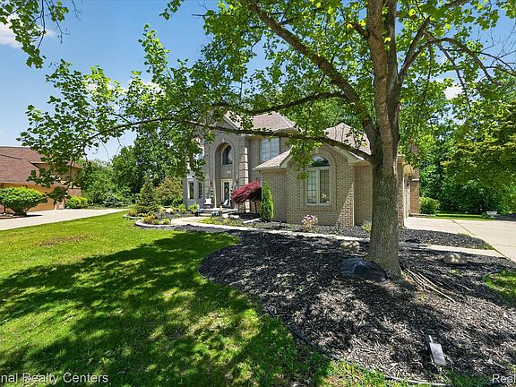 4th image of 47222 Northgate Ct
