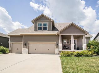 1612 March Ln, Raymore, MO 64083