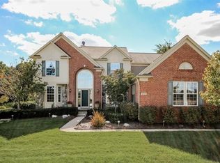 8399 Thornhill Dr, Ypsilanti, MI