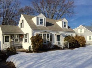 41 Apollo St, Warwick, RI 02888