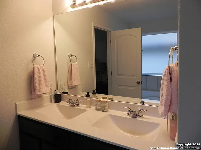 13018 Carreta Way — Photo 10