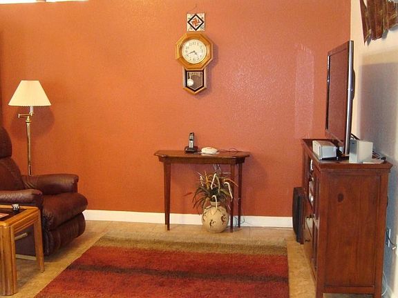 4th image of 15621 W Whitewood Dr