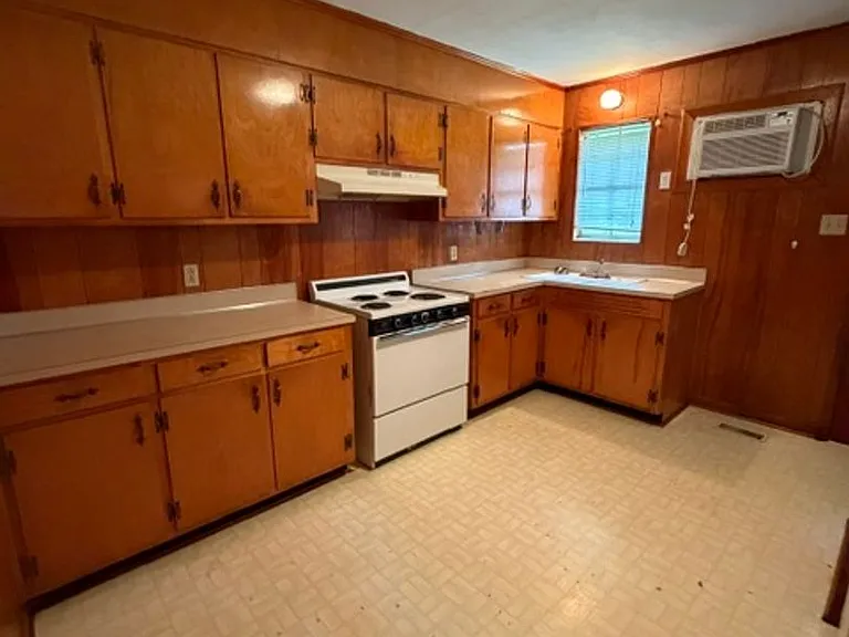125 Hiwassee Ave NE #B — Photo 7